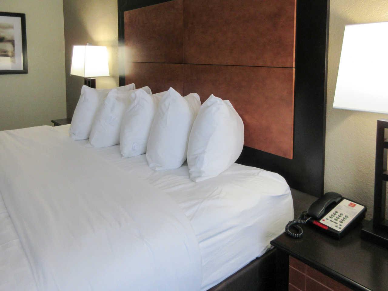 Quality Inn Пенсакола Экстерьер фото